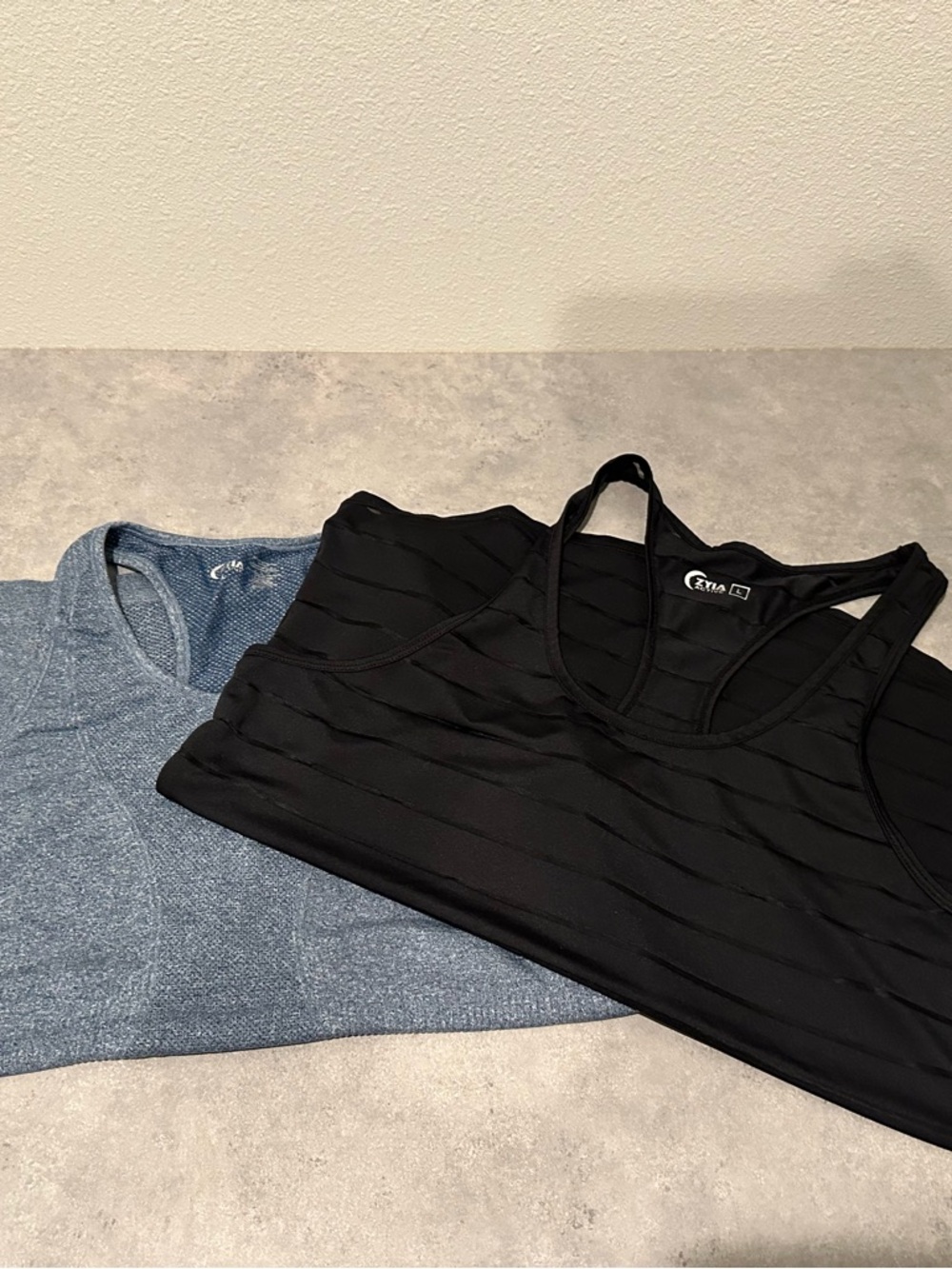 Zyia Activewear Tank Tops